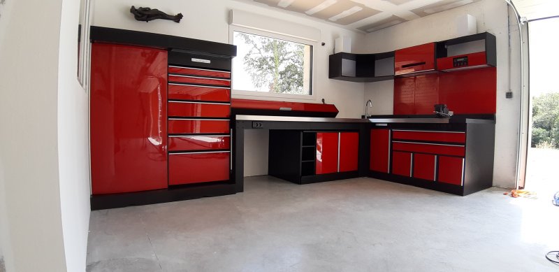 Ensemble rouge en L