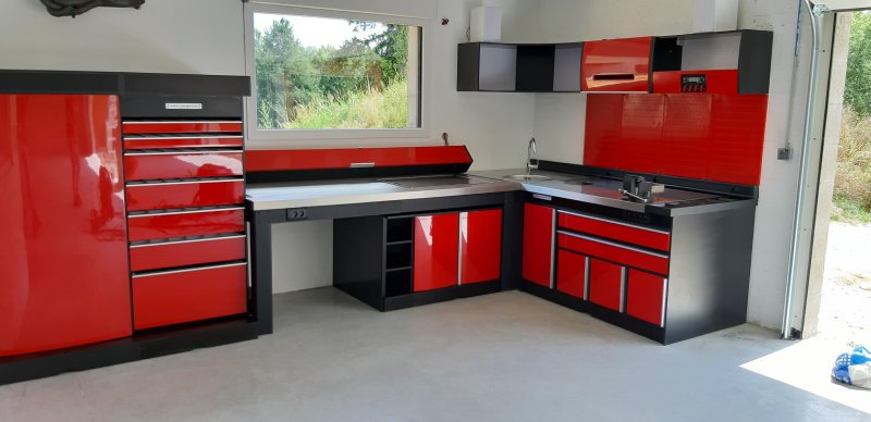 Ensemble rouge en L
